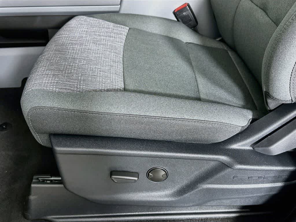 Thumbnail: 2026 Ford F-350 - 32