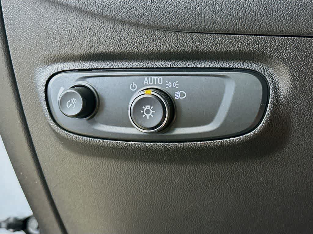 Thumbnail: 2024 Chevrolet Equinox - 27