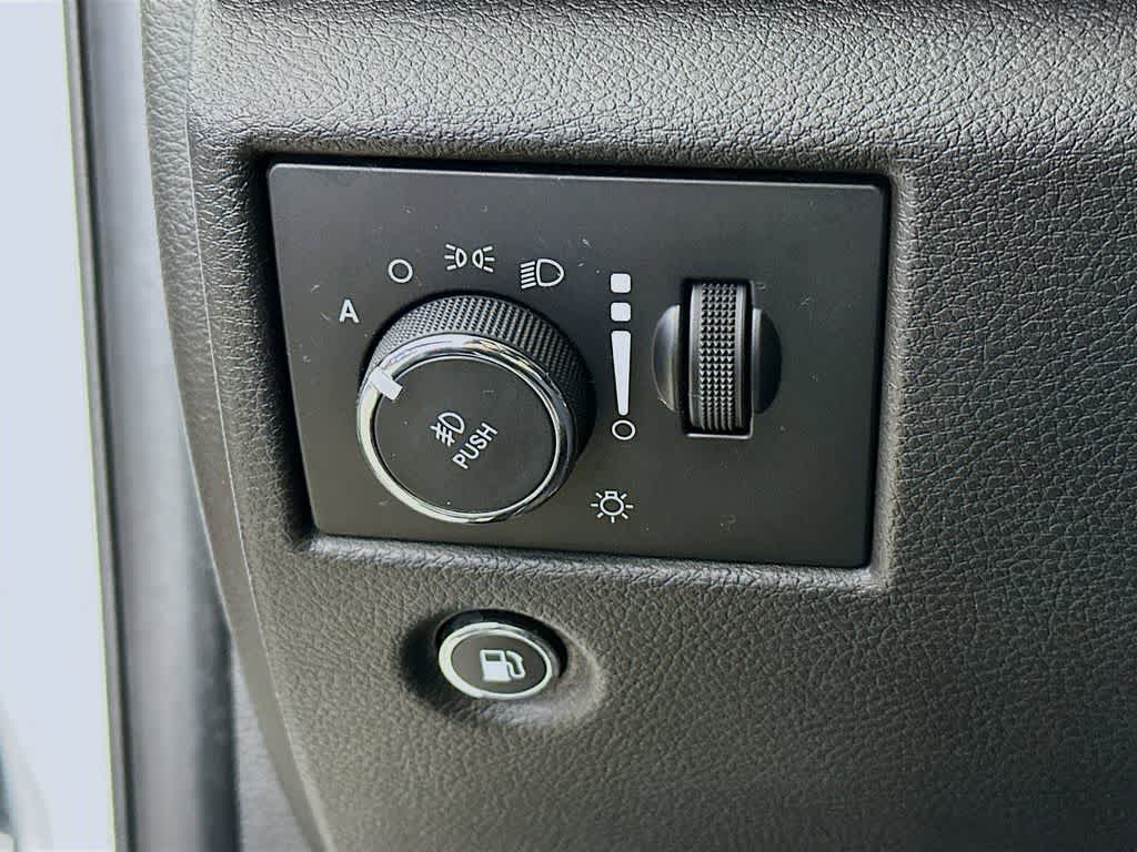 Thumbnail: 2019 Jeep Grand Cherokee - 26