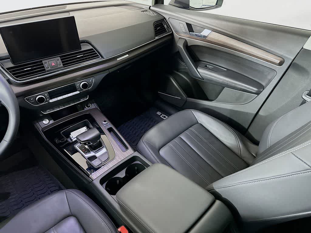 Thumbnail: 2023 Audi Q5 - 11