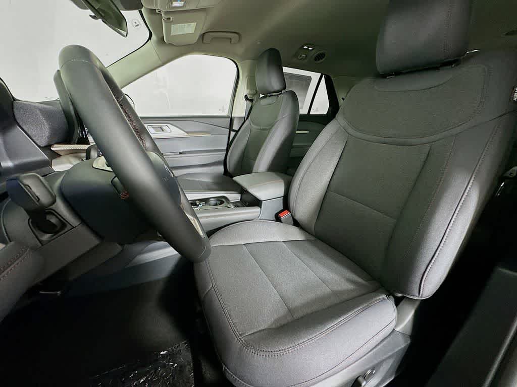 Thumbnail: 2025 Ford Explorer - 12