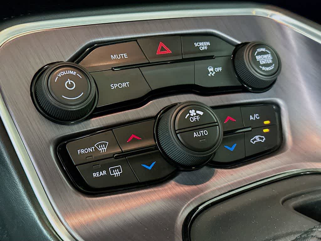 Thumbnail: 2018 Dodge Challenger - 17