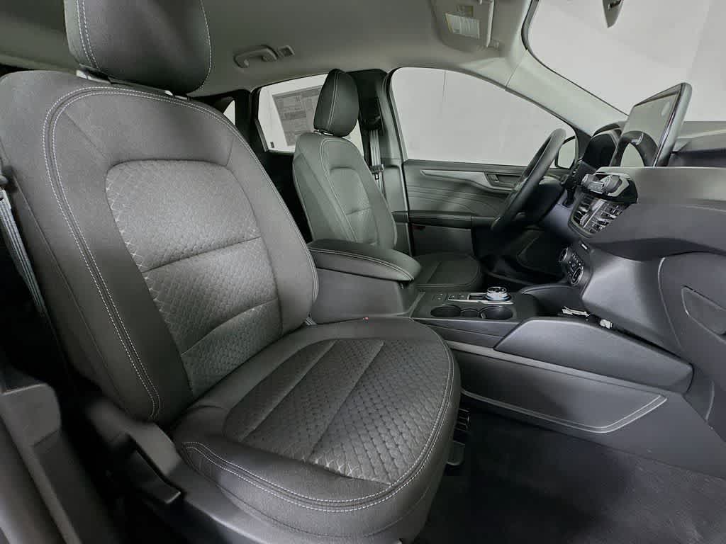 Thumbnail: 2026 Ford Escape - 15