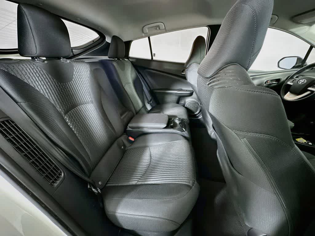 Thumbnail: 2019 Toyota Prius Prime - 30