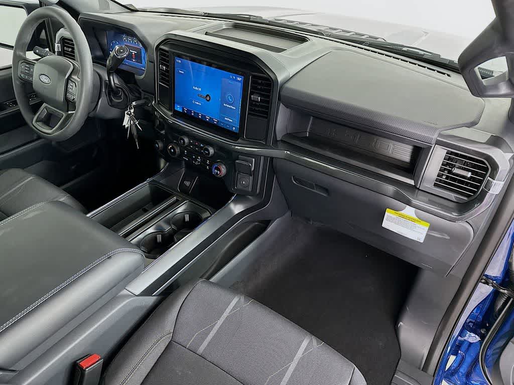 Thumbnail: 2025 Ford F-150 - 32