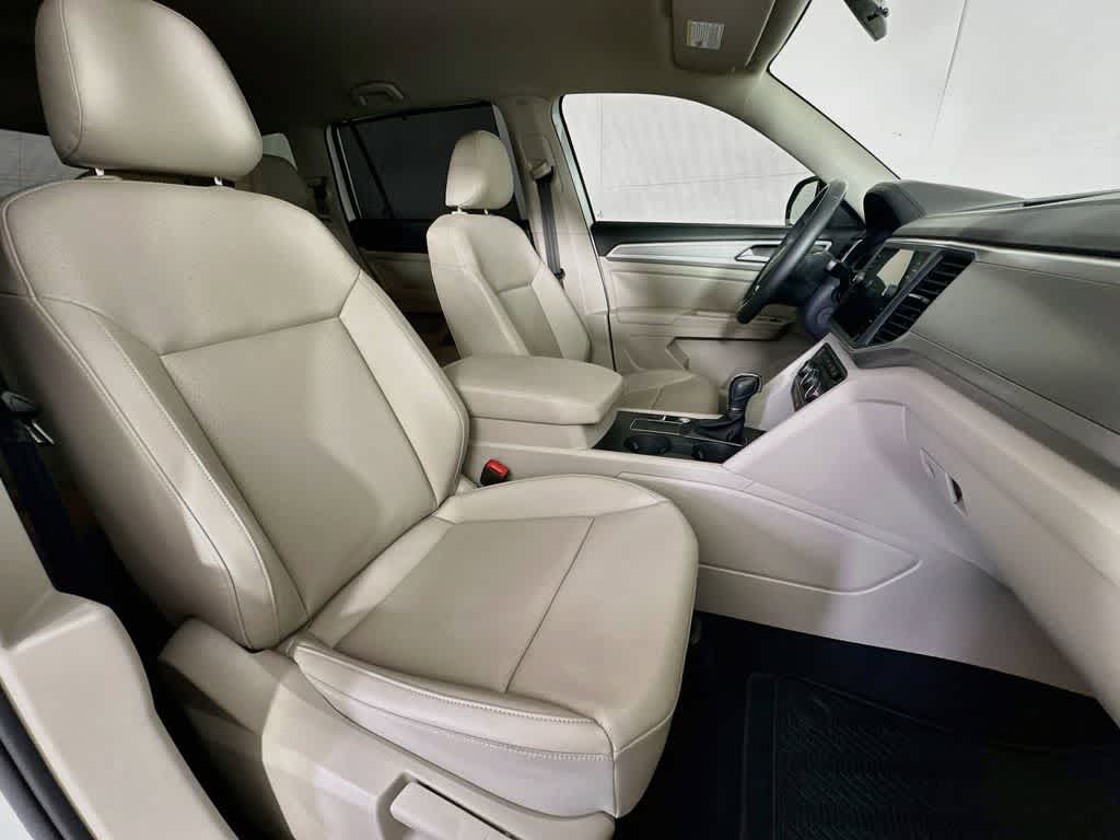 Thumbnail: 2018 Volkswagen Atlas - 15