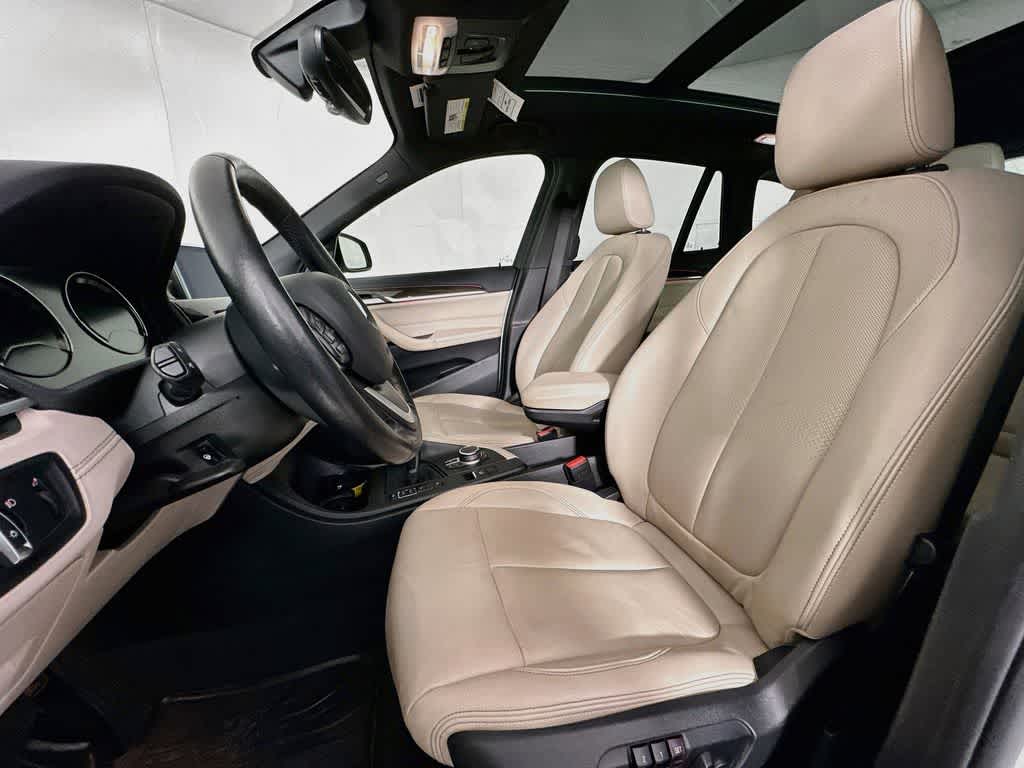 Thumbnail: 2021 BMW X1 - 11