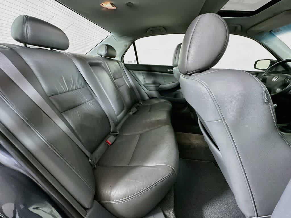Thumbnail: 2005 Honda Accord - 30