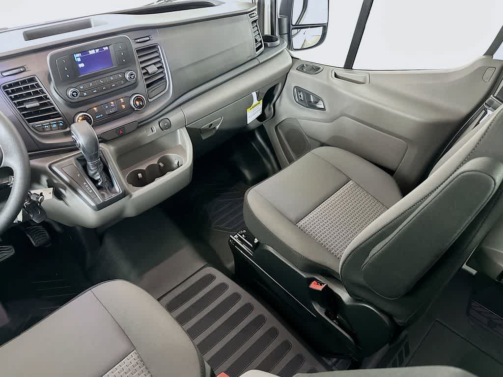 Thumbnail: 2025 Ford Econoline - 10