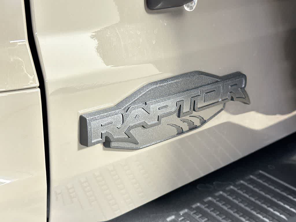 Thumbnail: 2025 Ford Bronco - 7