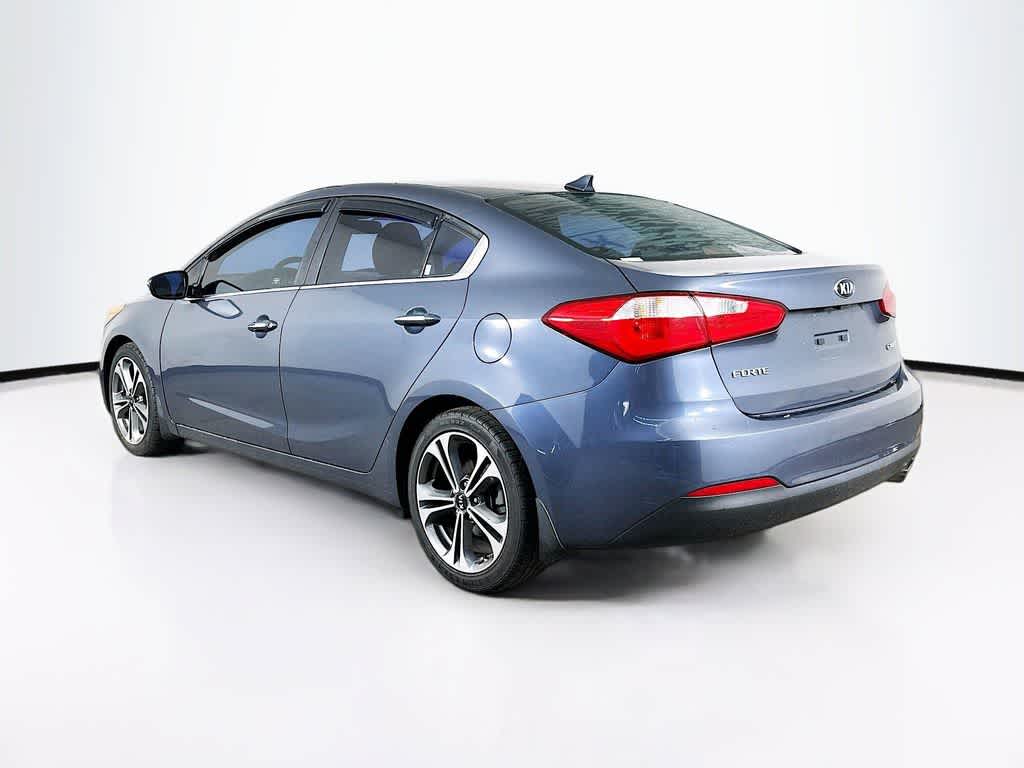 Thumbnail: 2016 Kia Forte - 4
