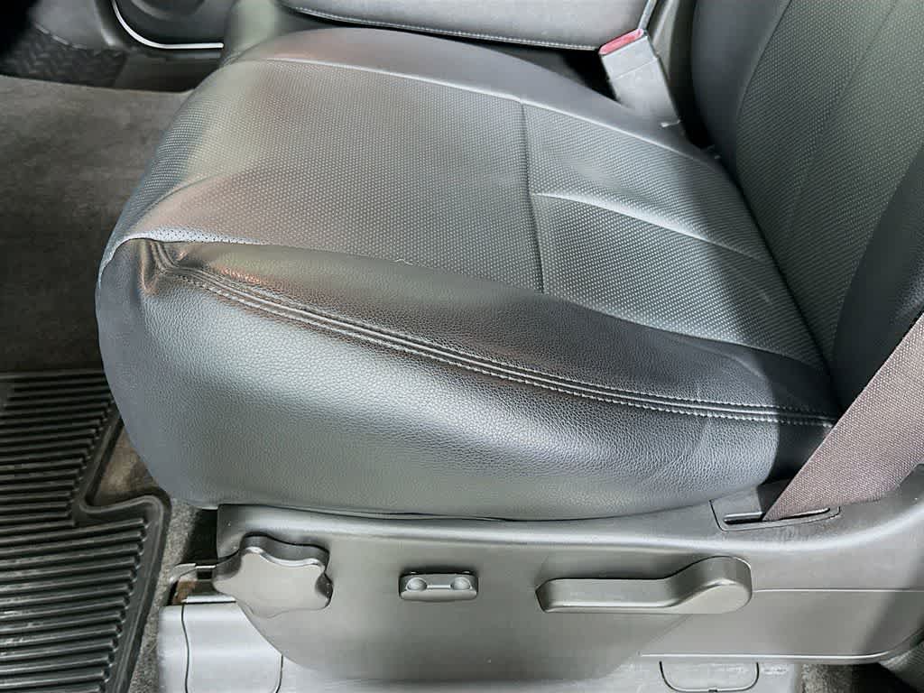 Thumbnail: 2012 Chevrolet Silverado 1500 - 28