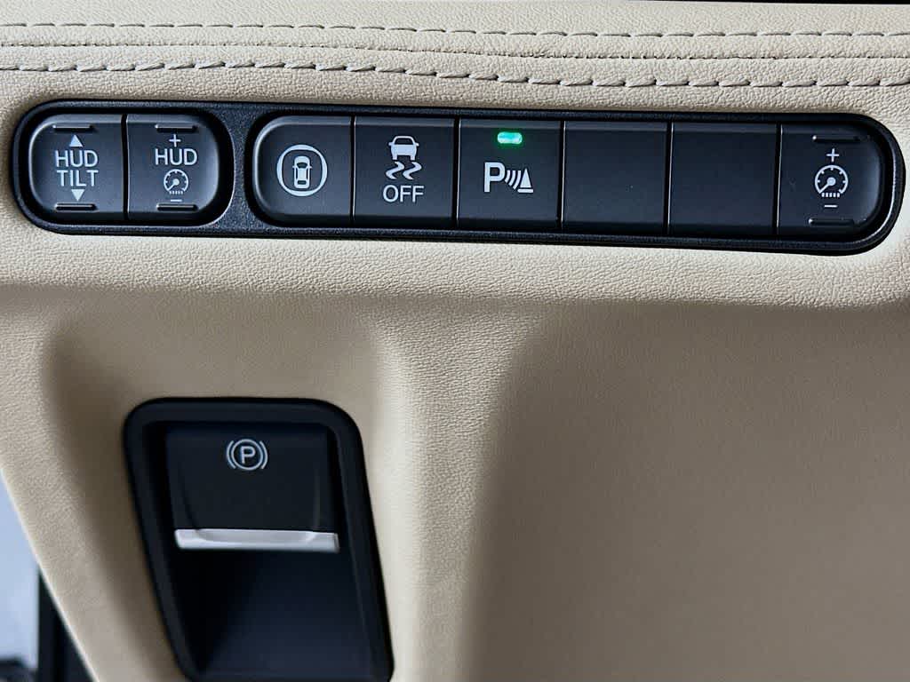 Thumbnail: 2022 Acura MDX - 26