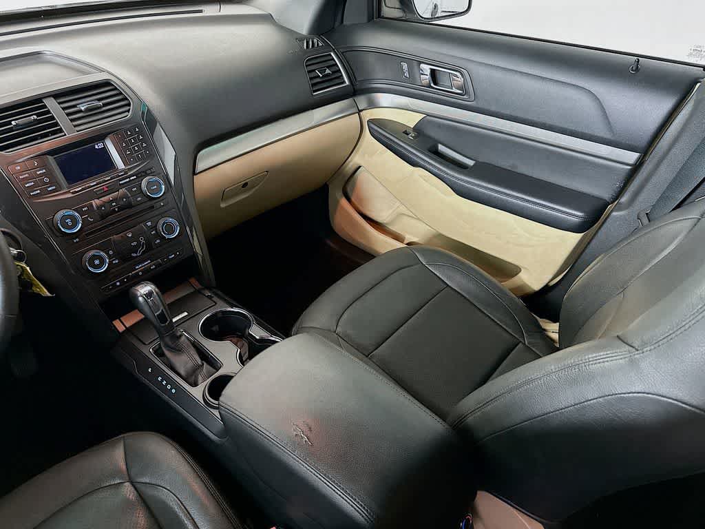 Thumbnail: 2017 Ford Explorer - 10