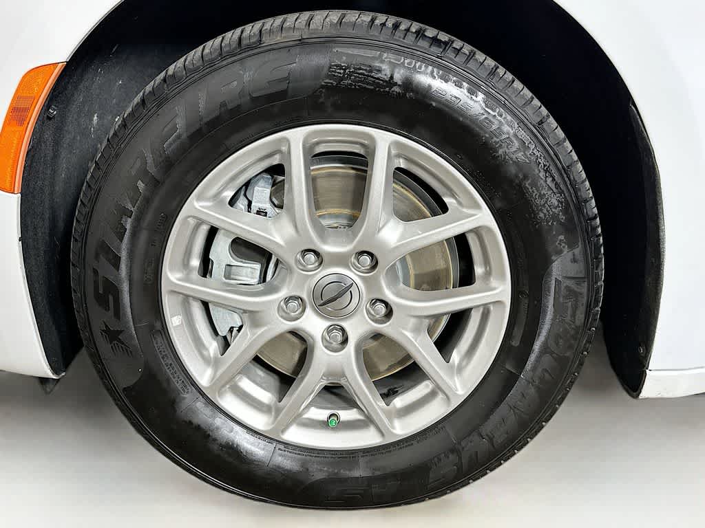 Thumbnail: 2024 Chrysler Pacifica - 8