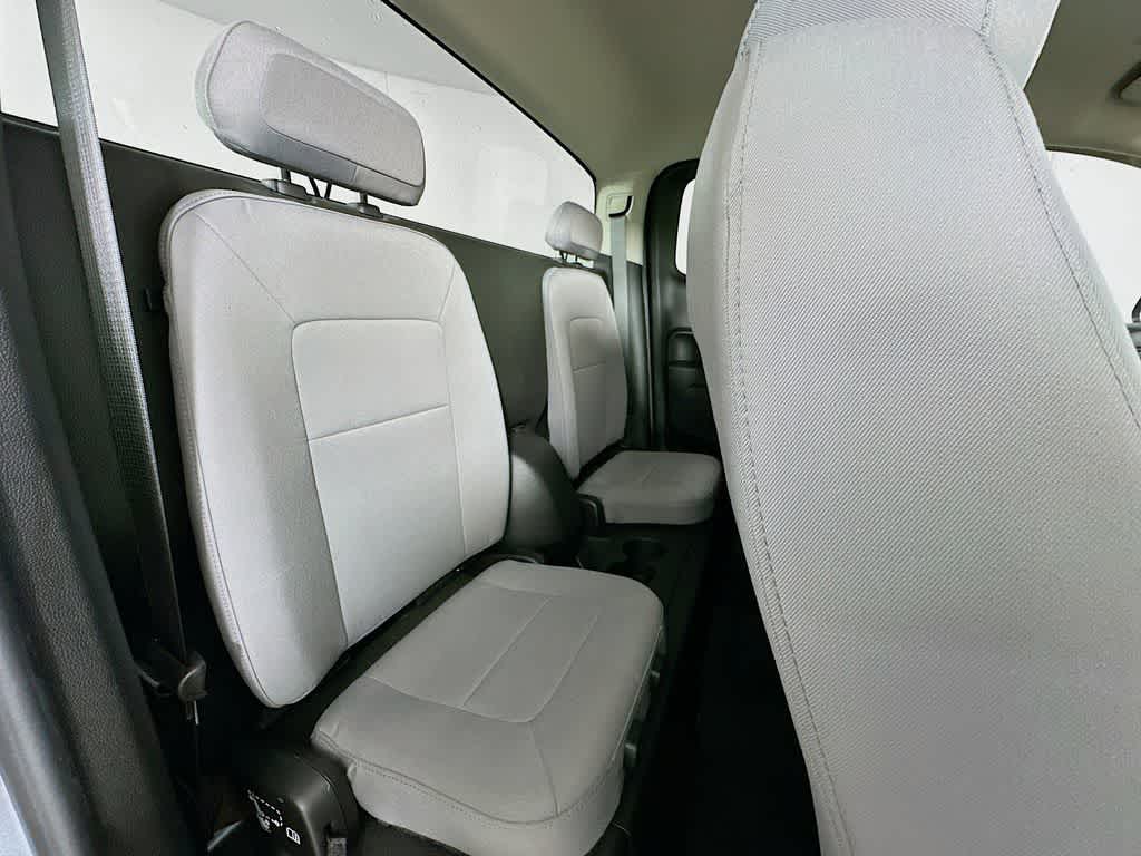 Thumbnail: 2018 Chevrolet Colorado - 28