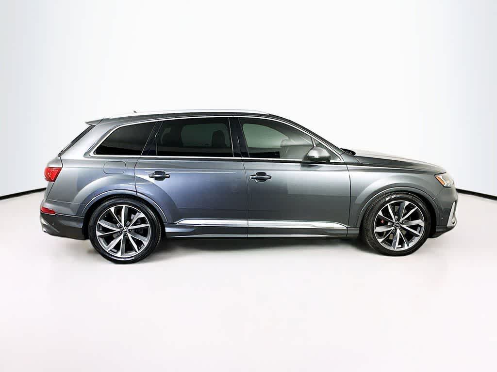 Thumbnail: 2021 Audi SQ7 - 26