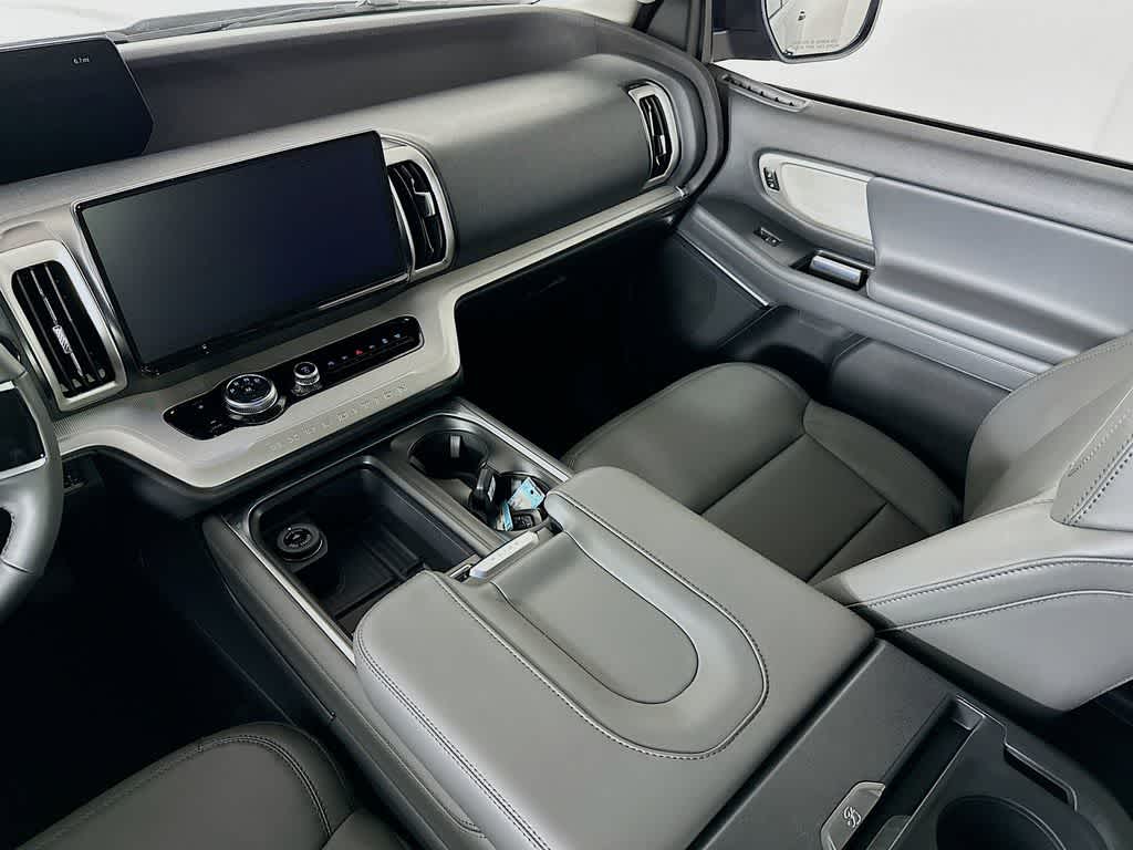 Thumbnail: 2026 Ford Expedition - 11