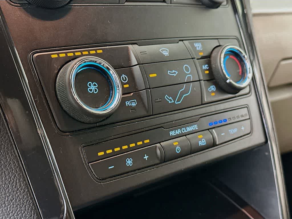 Thumbnail: 2019 Ford Explorer - 17
