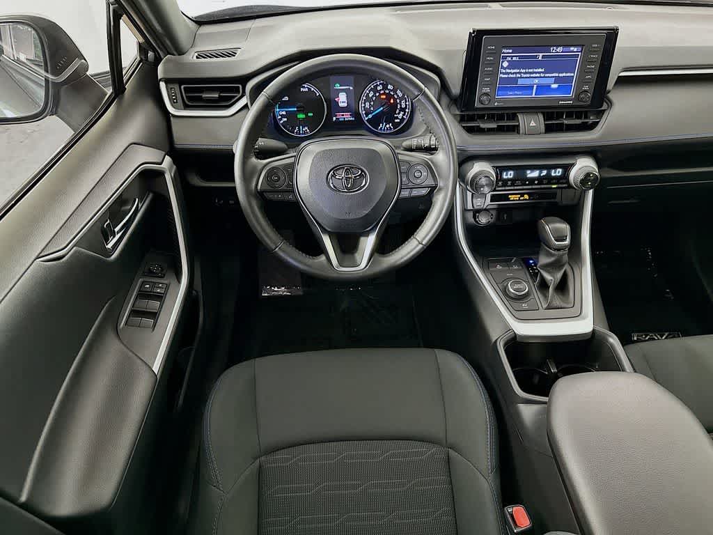 Thumbnail: 2022 Toyota RAV4 - 10