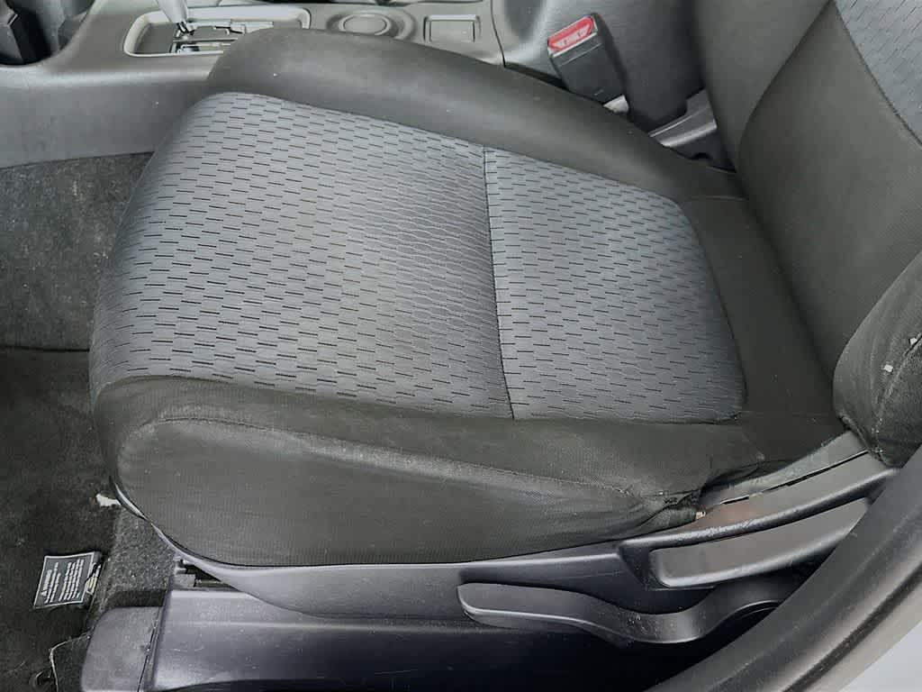 Thumbnail: 2014 Mitsubishi Outlander - 27