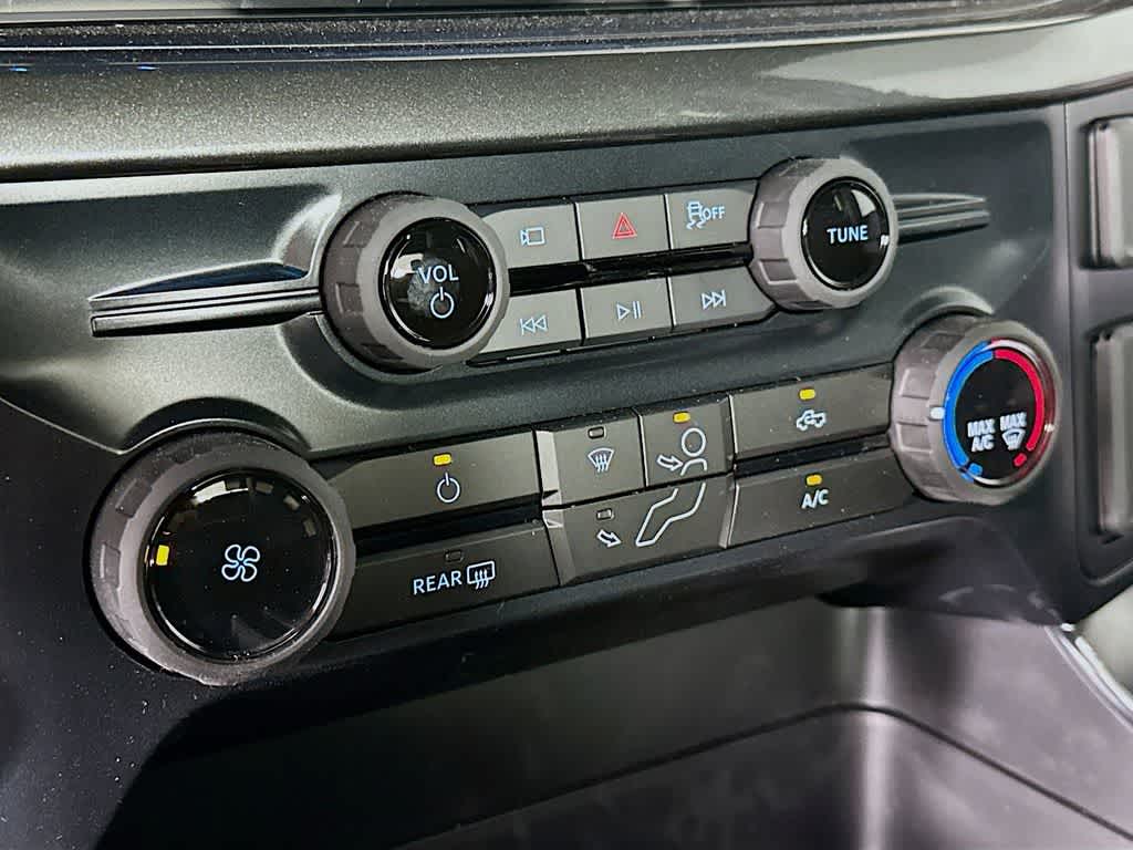 Thumbnail: 2025 Ford F-150 - 32