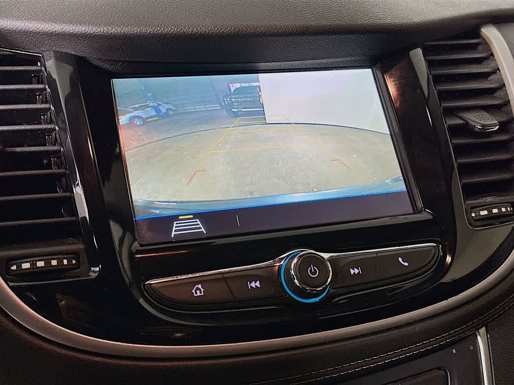 Thumbnail: 2018 Chevrolet Trax - 27