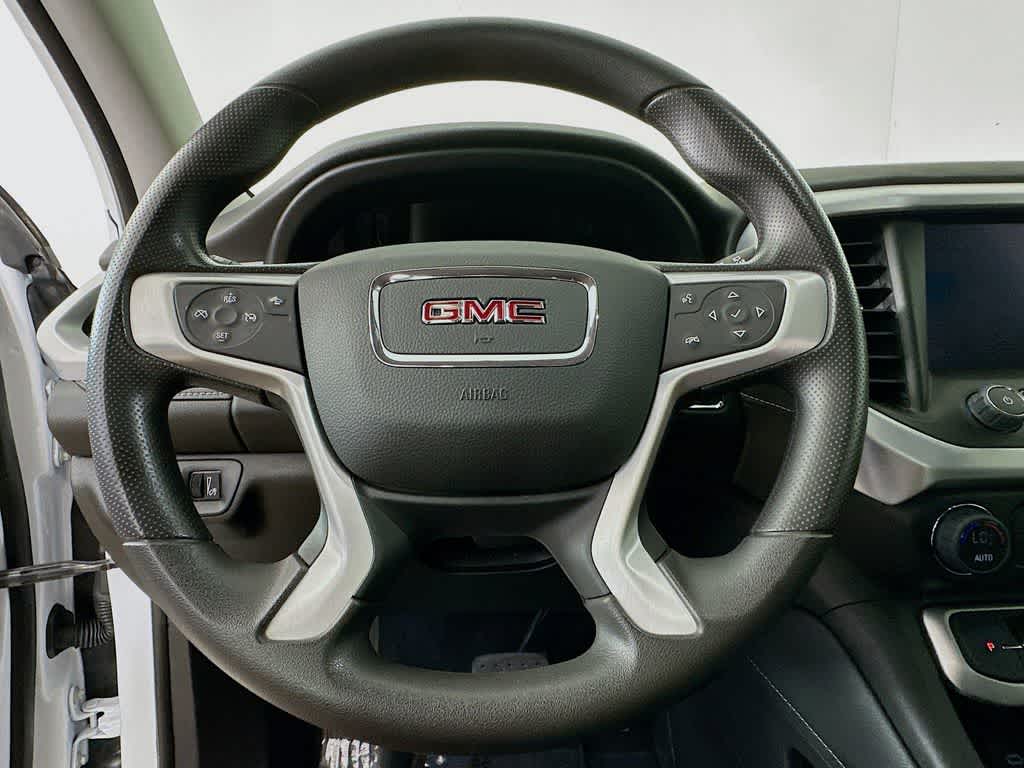 Thumbnail: 2023 GMC Acadia - 16