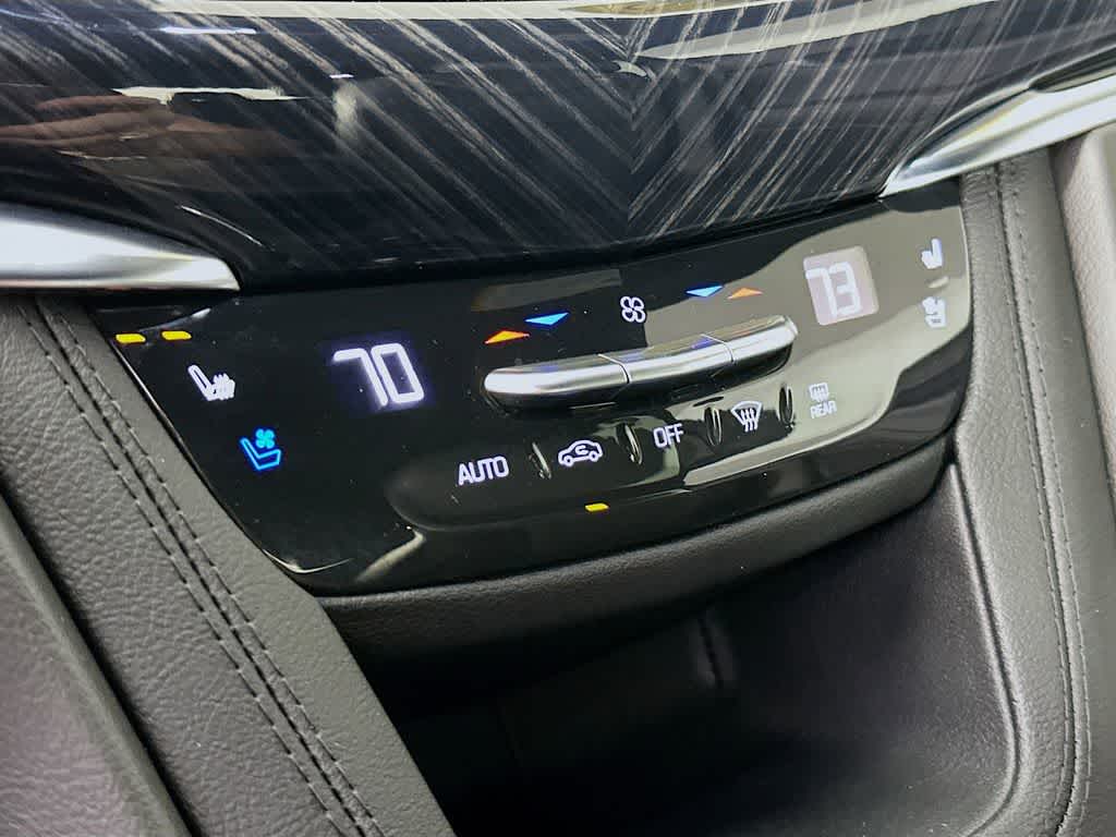 Thumbnail: 2025 Cadillac XT6 - 18