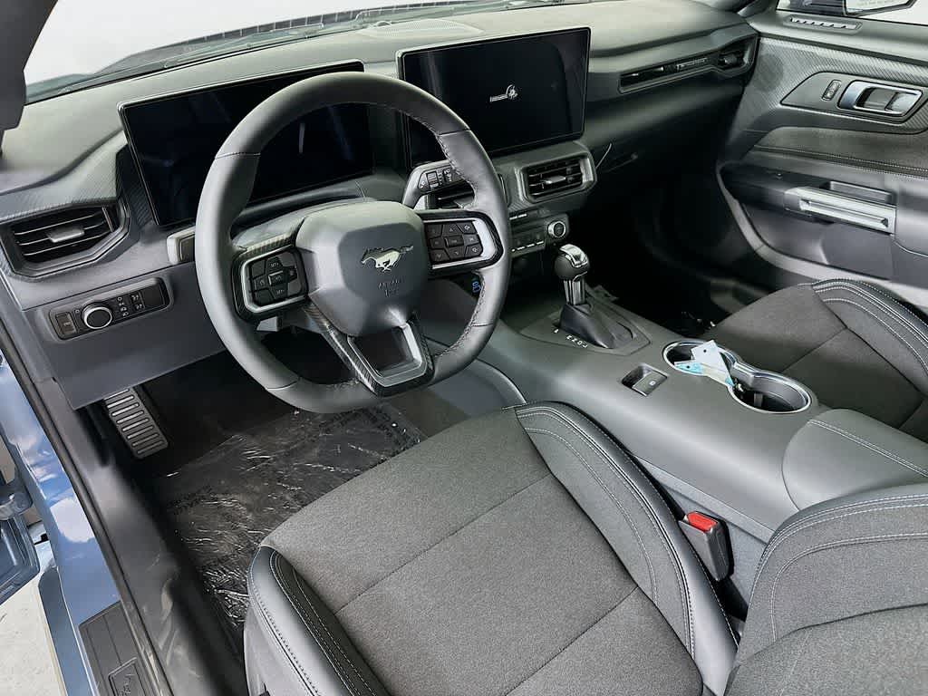 2025 Ford Mustang  2