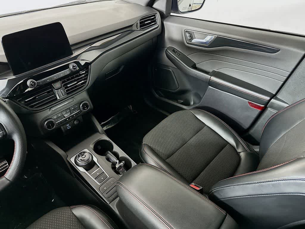 Thumbnail: 2023 Ford Escape - 11