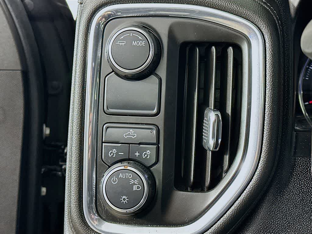 Thumbnail: 2020 Chevrolet Silverado 1500 - 26