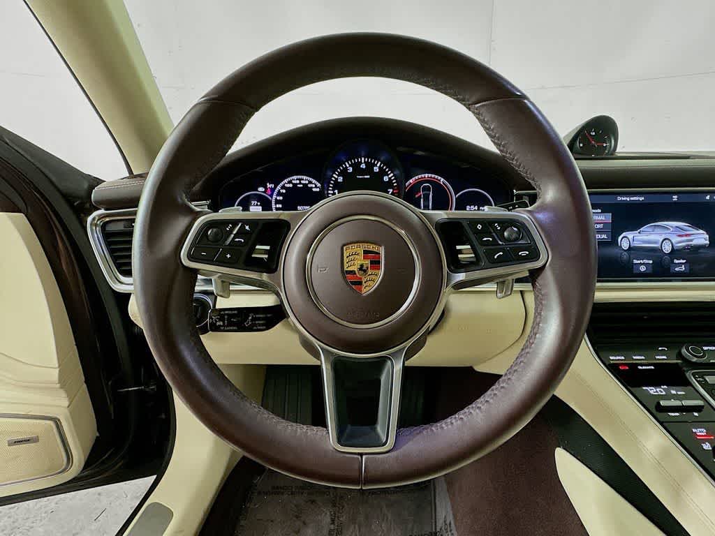 Thumbnail: 2020 Porsche Panamera - 16