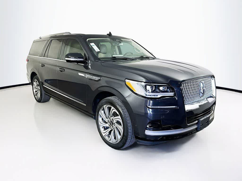 2022 Lincoln Navigator L Reserve 23