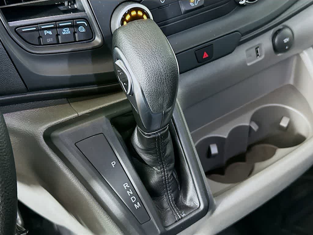 2025 Ford Transit Series 250 17