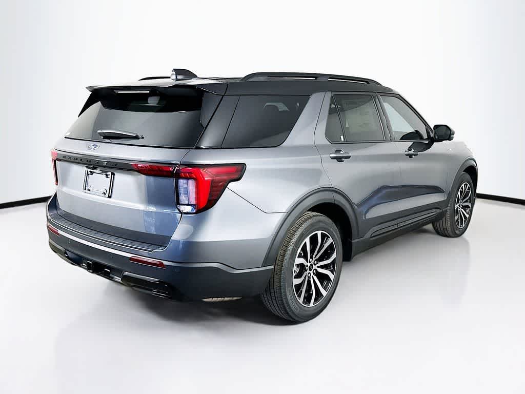 2025 Ford Explorer ST-Line 25