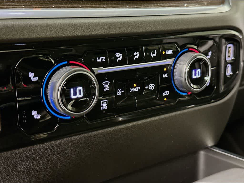 Thumbnail: 2022 Chevrolet Silverado 1500 - 18