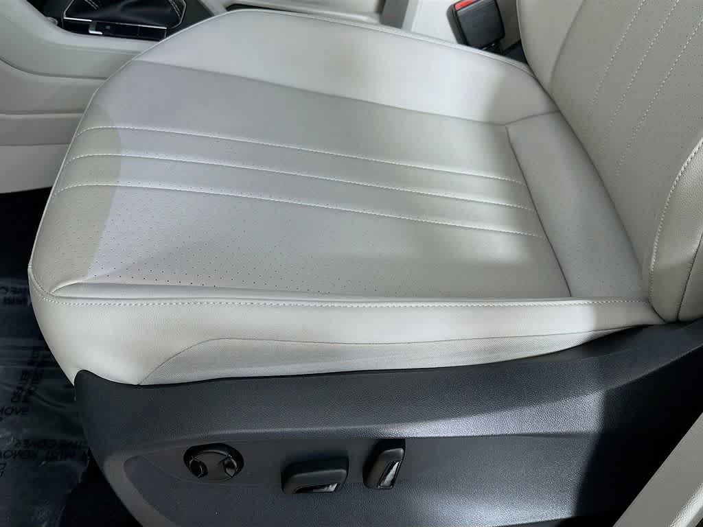 Thumbnail: 2023 Volkswagen Tiguan - 29