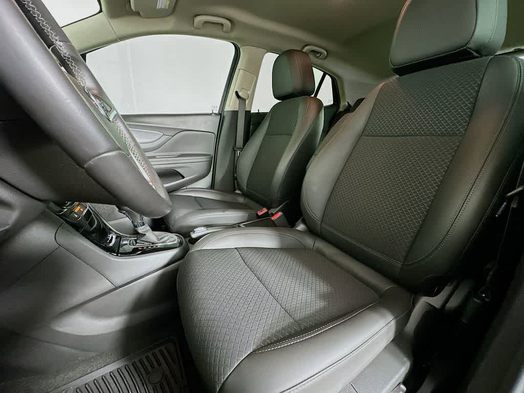 Thumbnail: 2022 Buick Encore - 12