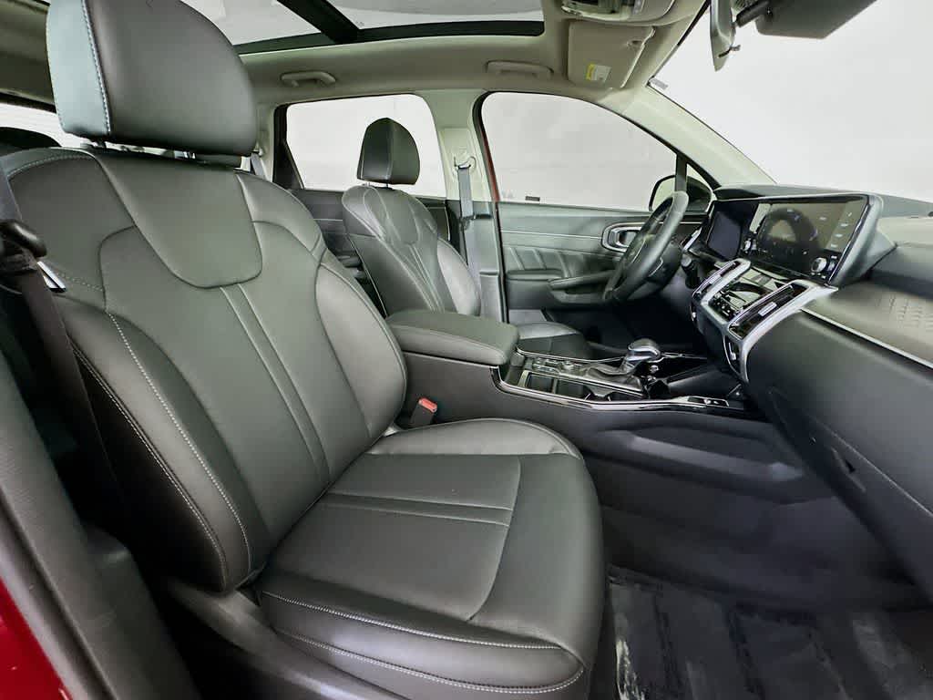 Thumbnail: 2022 Kia Sorento - 15