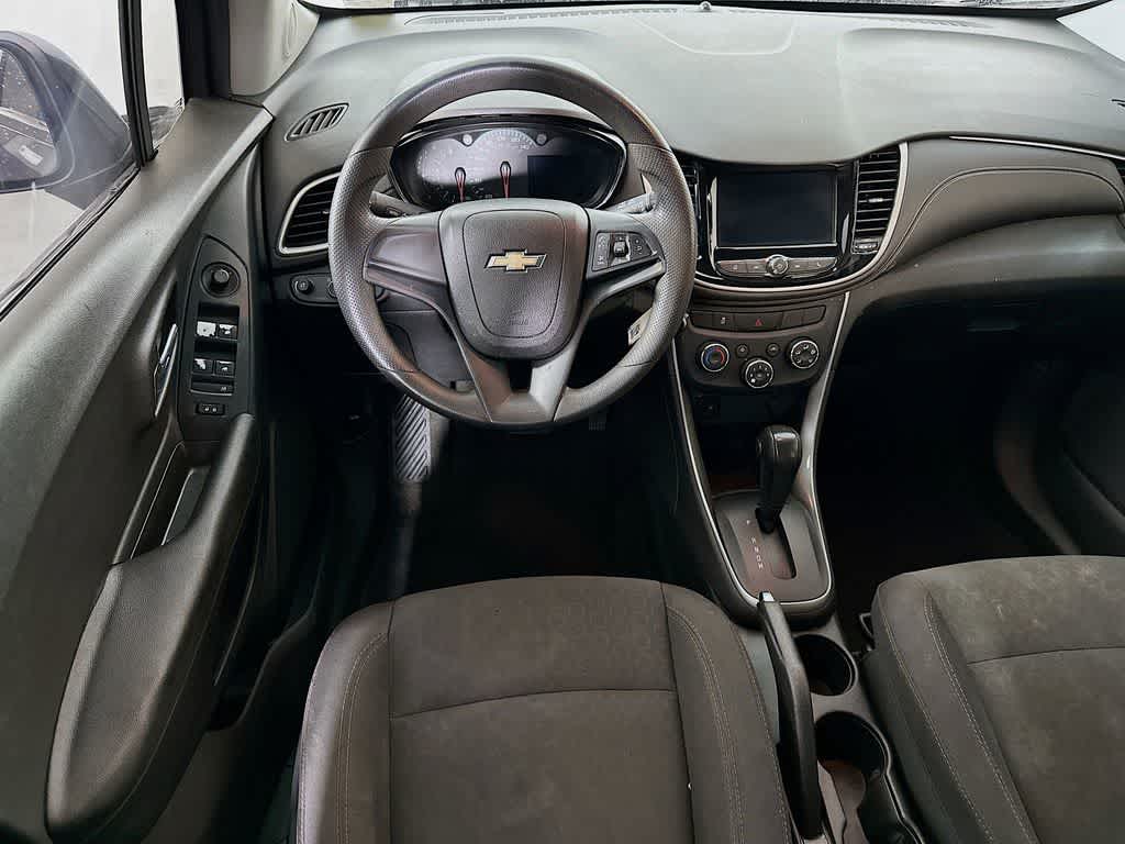 Thumbnail: 2018 Chevrolet Trax - 10