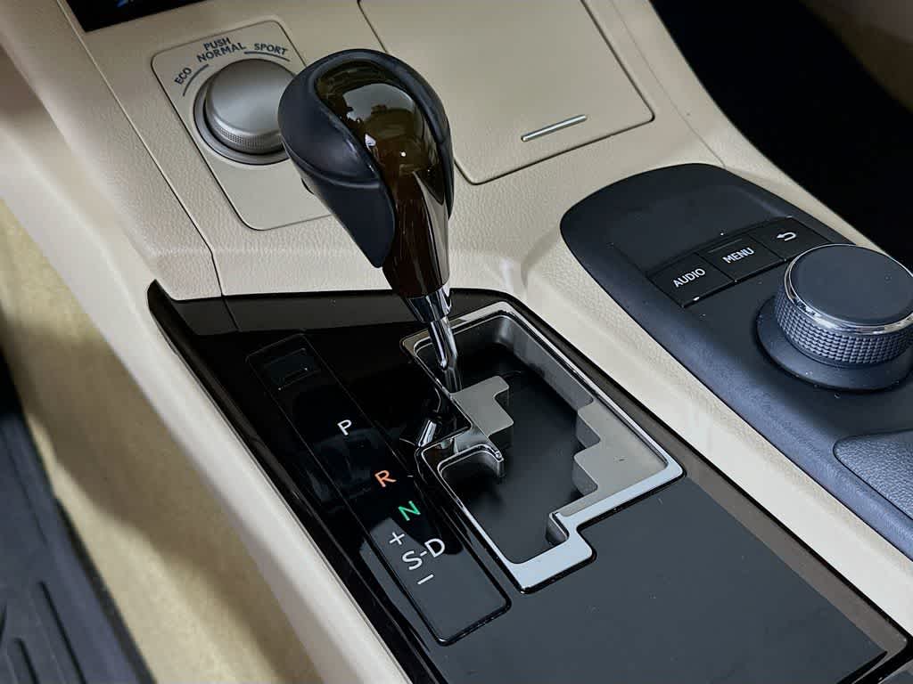 Thumbnail: 2015 Lexus ES - 19