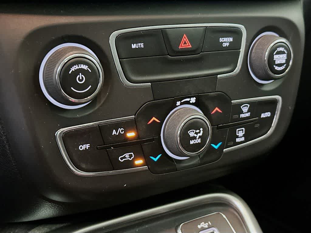 Thumbnail: 2019 Jeep Compass - 18