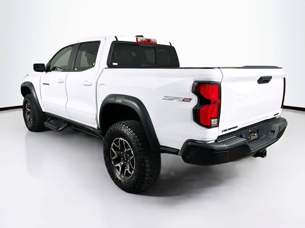 Thumbnail: 2023 Chevrolet Colorado - 4