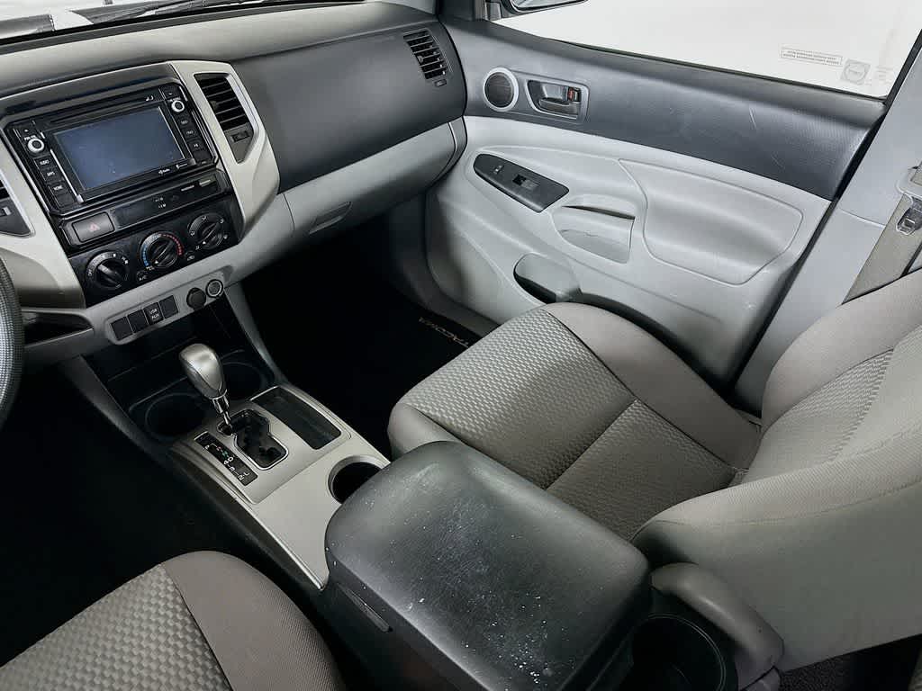 Thumbnail: 2014 Toyota Tacoma - 11