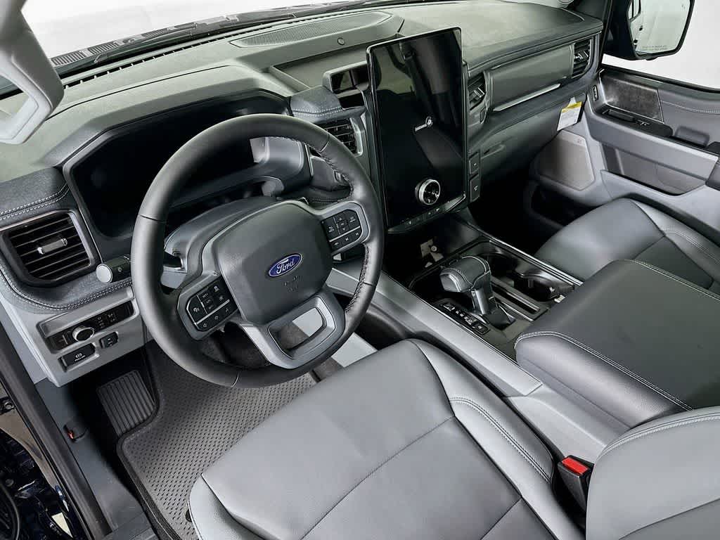 2025 Ford F-150 Lightning Flash 2