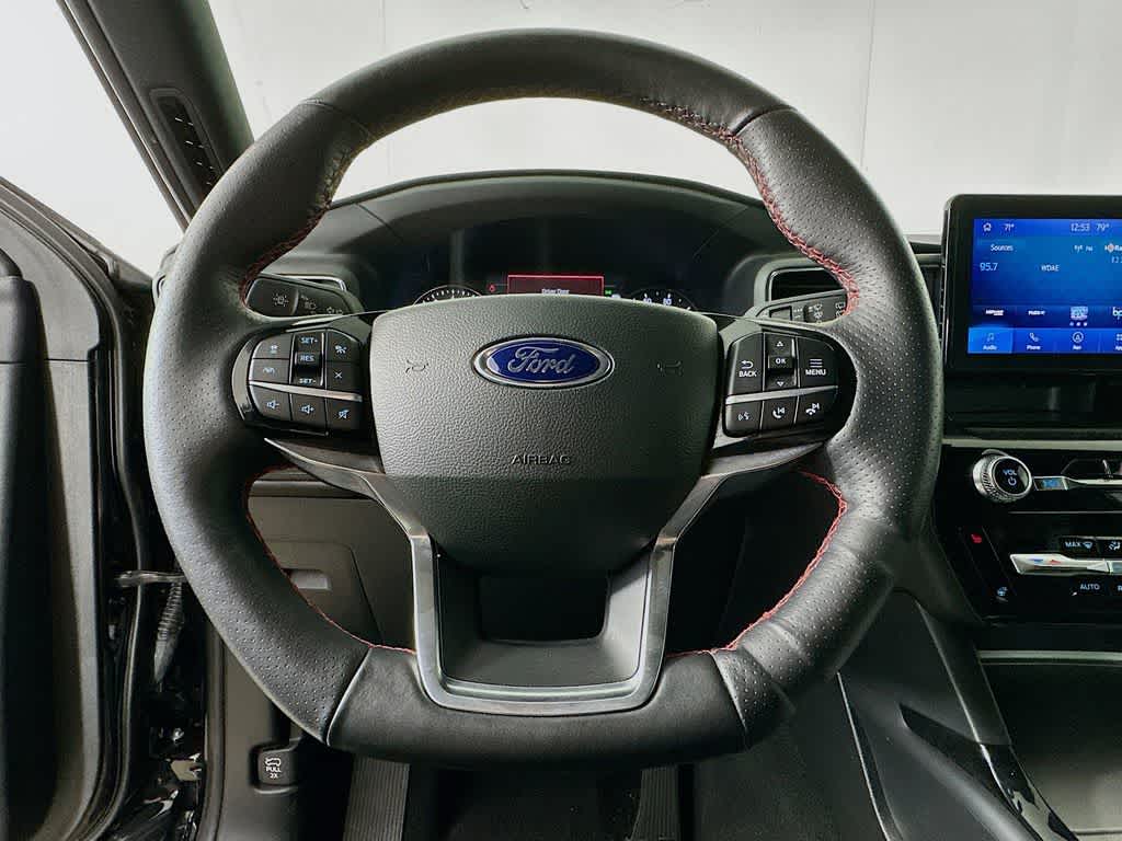 Thumbnail: 2022 Ford Explorer - 16