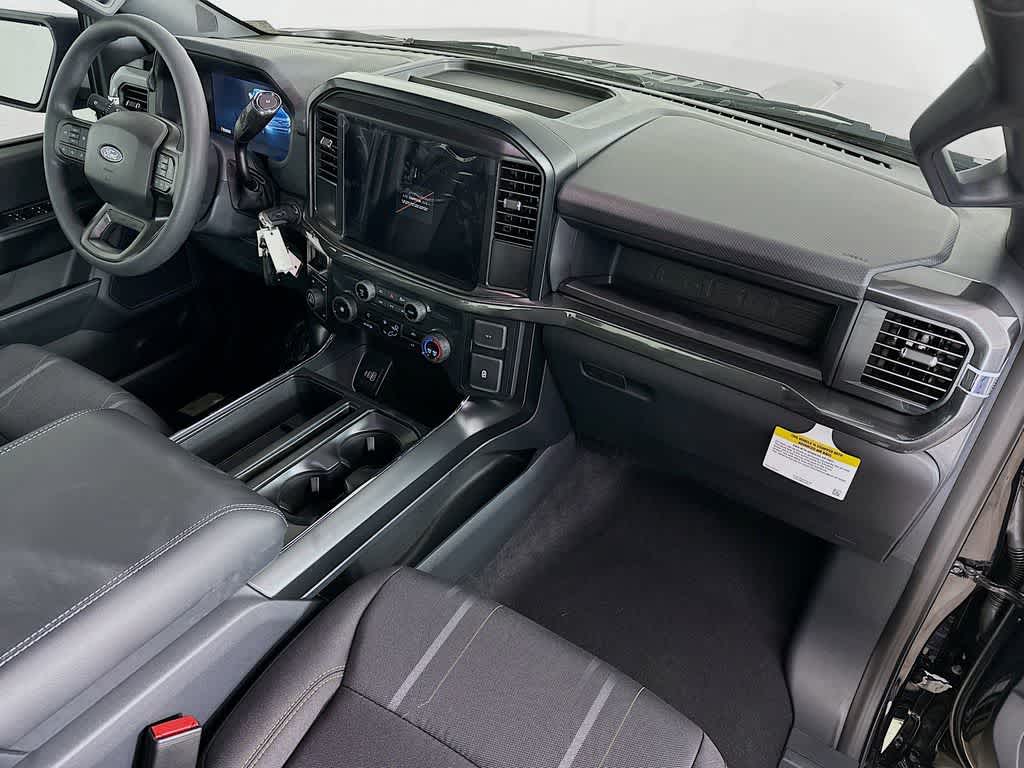 Thumbnail: 2025 Ford F-150 - 32