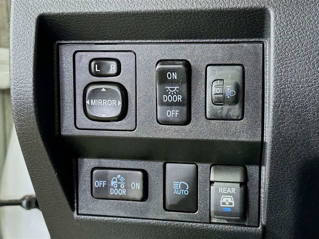 Thumbnail: 2021 Toyota Tundra - 27