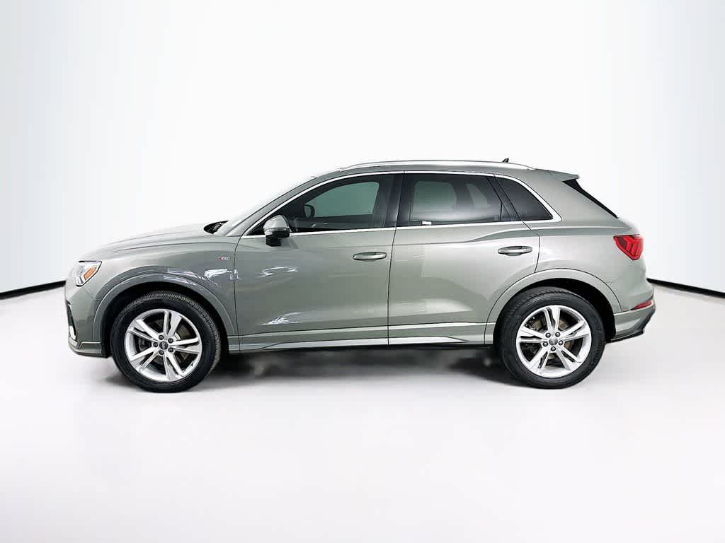 Thumbnail: 2020 Audi Q3 - 3